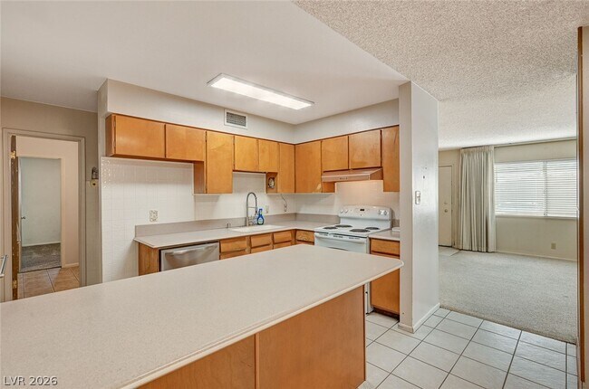 Building Photo - 6208 Casada Way