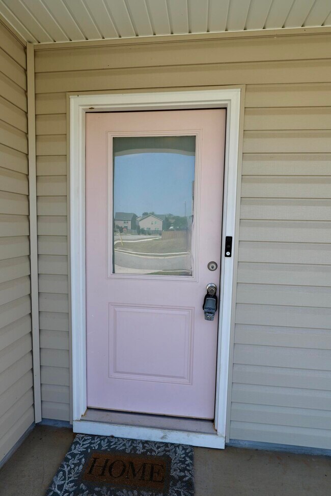 Building Photo - 1718 Canopy Dr