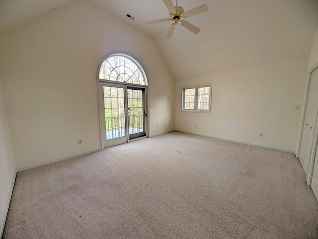 Building Photo - 8522 Croaker Rd