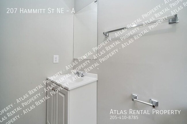Building Photo - 207 Hammitt St NE