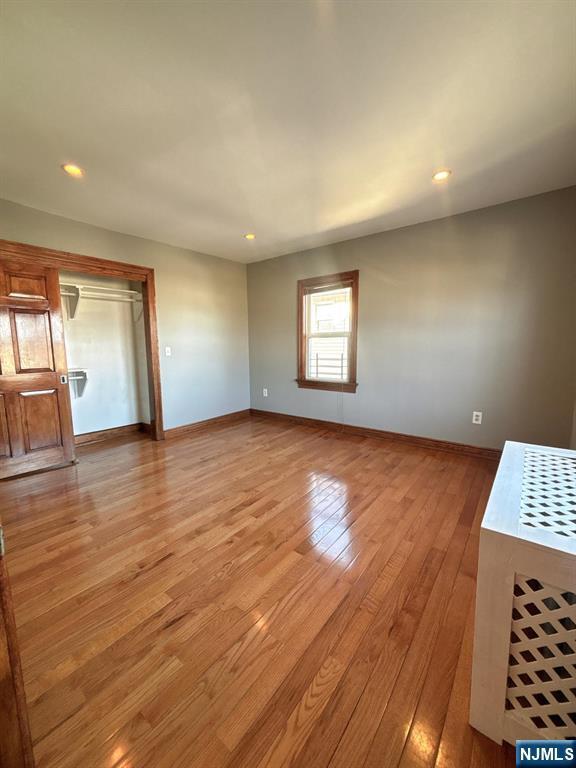 Building Photo - 187 Holt St