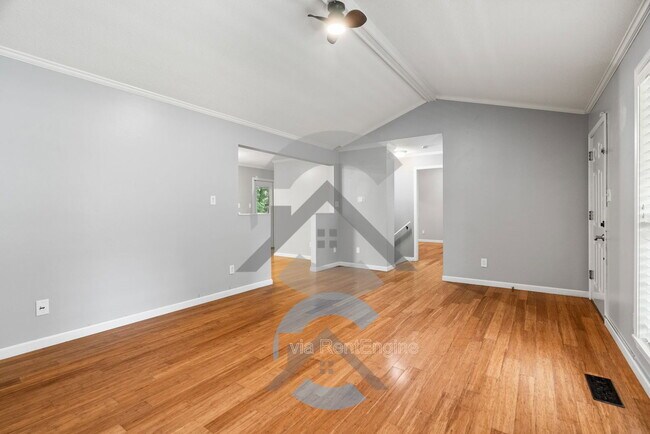 Building Photo - 10 Sweet Gum Ct