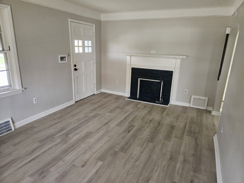 Building Photo - 21301 Arbor Ave