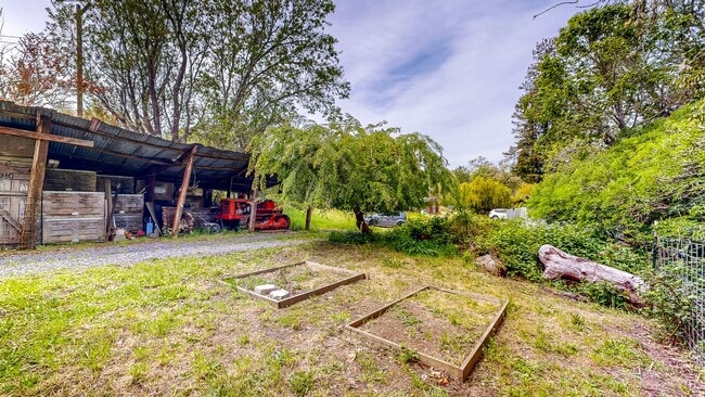 Building Photo - Adorable West County One Bedroom Cottage