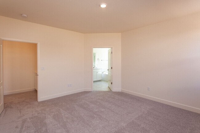 Building Photo - 1260 Grey Owl Dr.