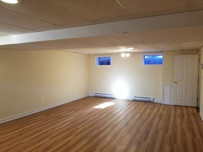 Building Photo - 24 Washington Green