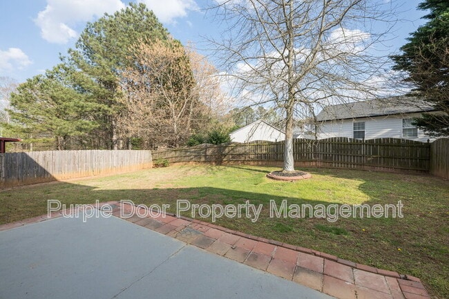 Building Photo - 320 Tuggle Ct