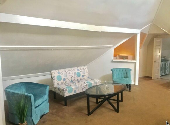 Living Room, very high vaulted ceilings - 133 W Craig Pl