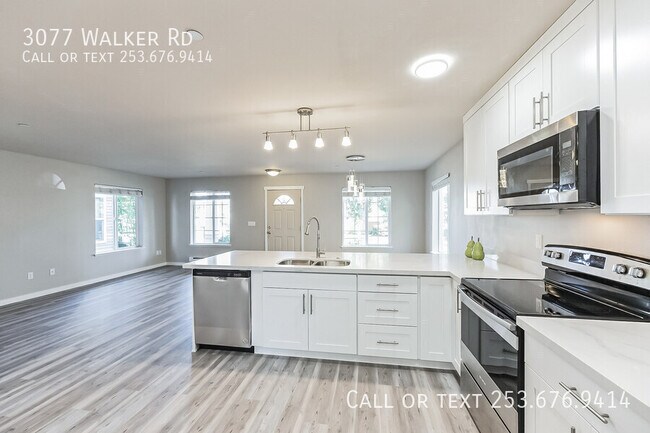 Building Photo - 3077 Walker Rd