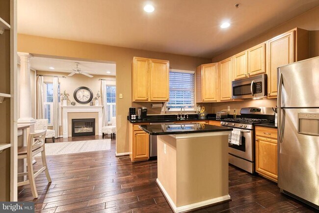 Building Photo - 2 Millhaven Ct