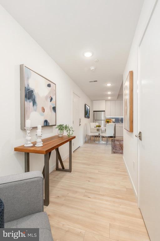 Building Photo - 1131-39 N Front St