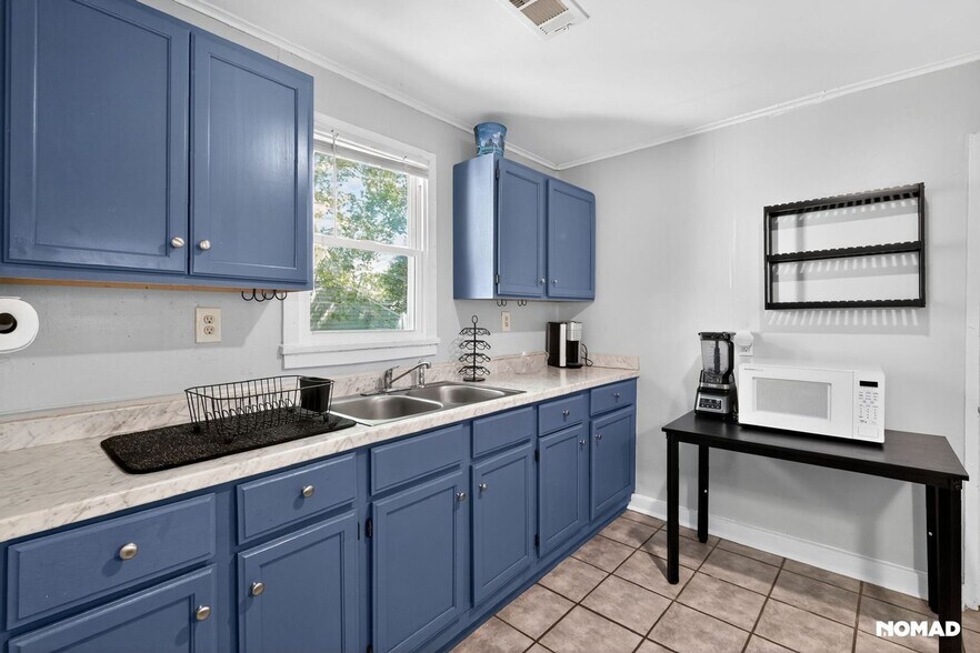 Building Photo - 163 Wadley St NW