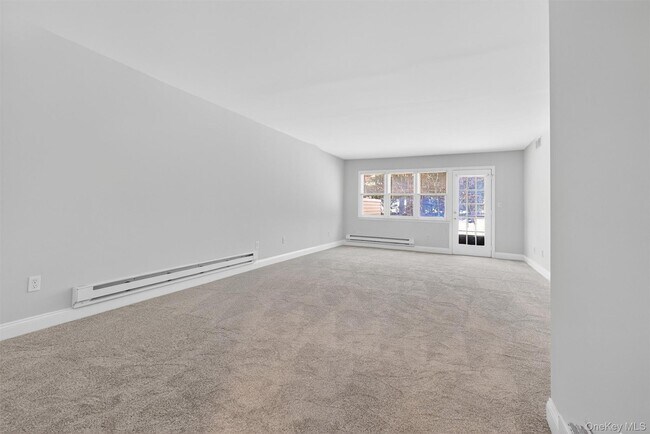 Building Photo - 180 Heritage