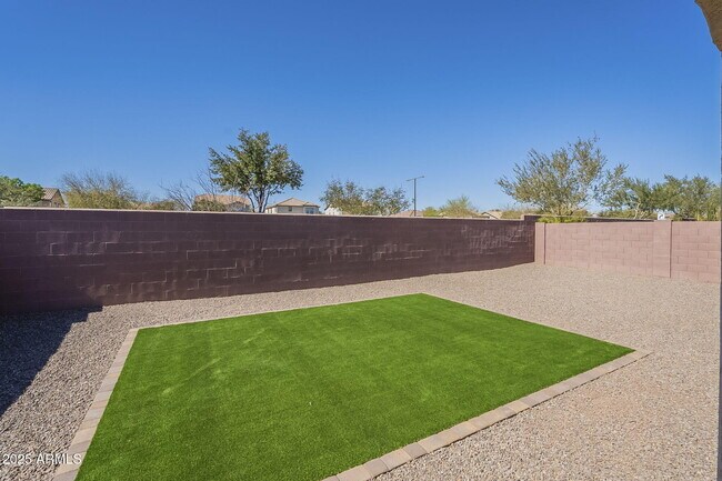 Building Photo - 25812 N 162nd Dr