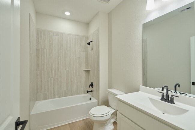 Building Photo - 21554 Bluebonnet Bay Dr