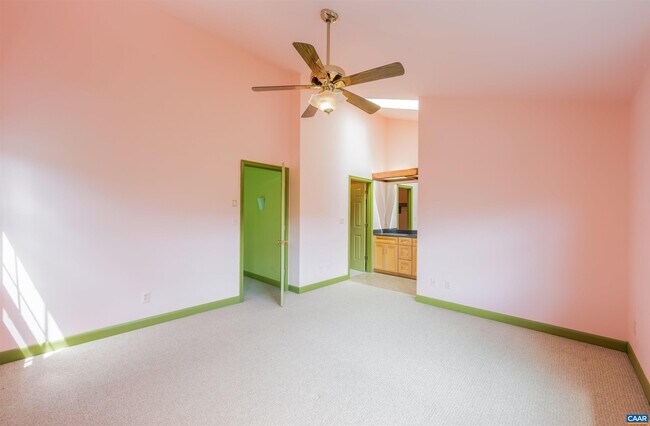 Building Photo - 1277 Maple View Dr