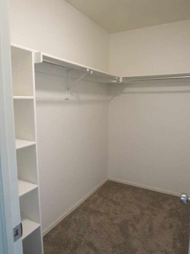 Building Photo - Double Master layout