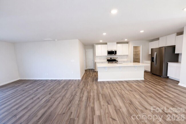 Building Photo - 193 Brentwood Dr