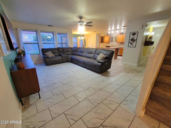 Building Photo - 10841 E Forge Cir