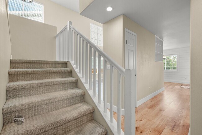 Building Photo - 11519 Discovery Park Dr