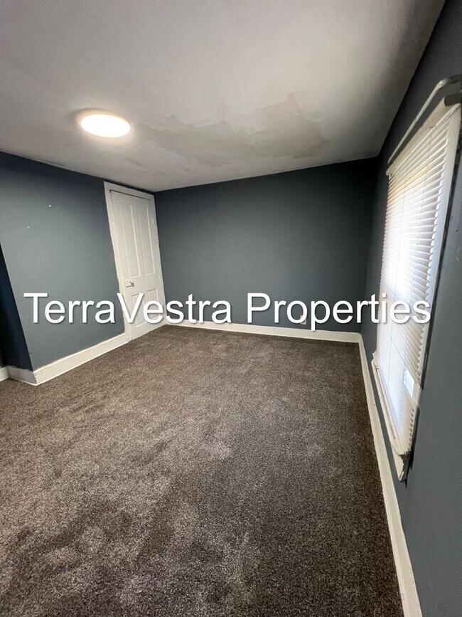 Building Photo - 604 Sherman Ave