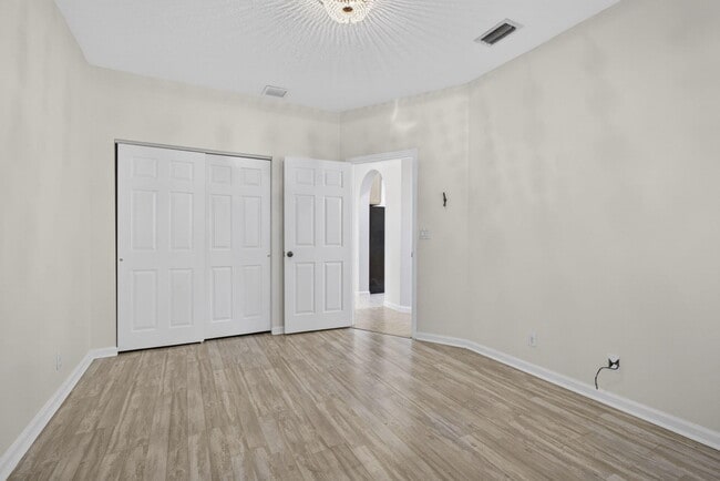 Building Photo - 13805 Folkestone Cir