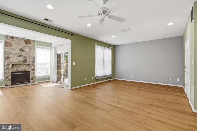 Building Photo - 24699 Siltstone Square