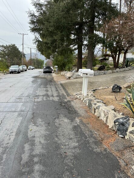 STREET PARKING - 5229 Maryland Ave