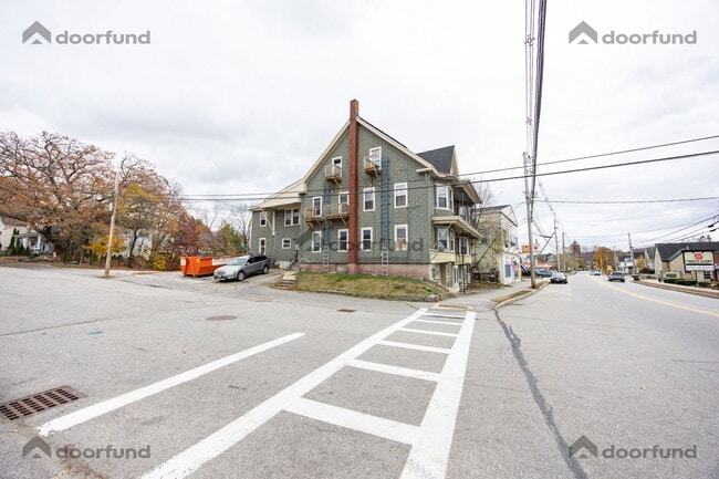 Building Photo - 3 Lyman St