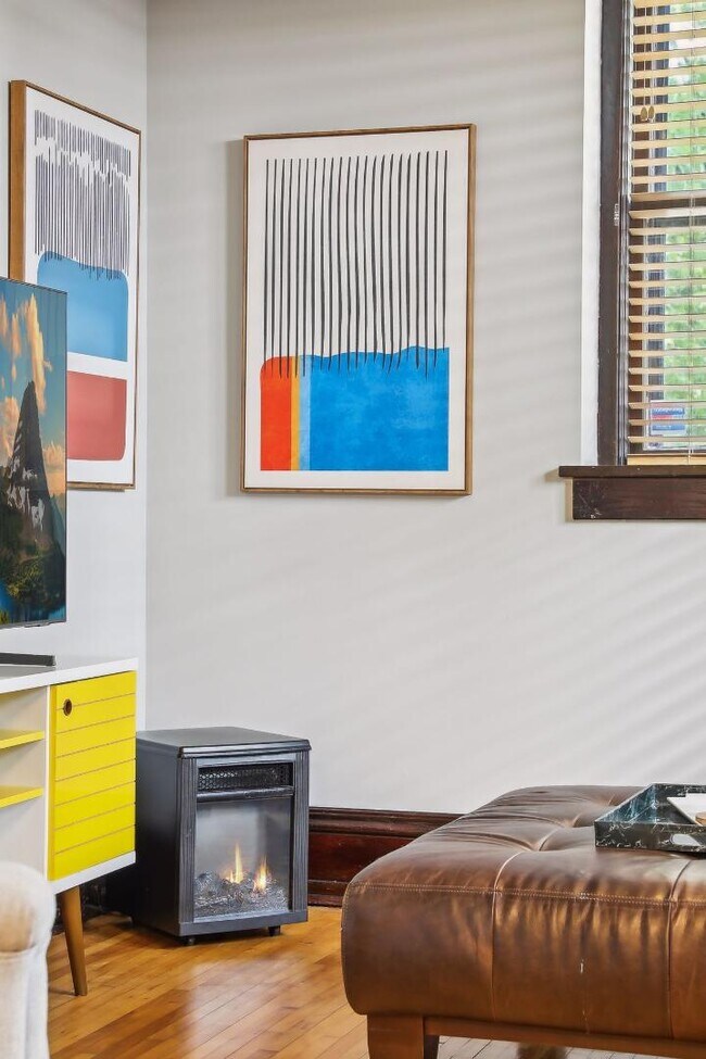 Building Photo - 3006 W 44th St