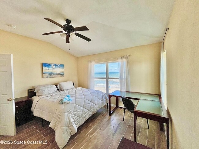 Building Photo - 799 Shell St