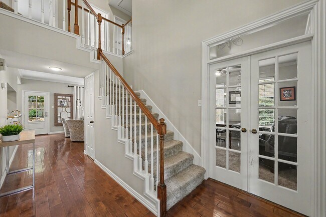 Building Photo - 39 W Trace Creek Dr