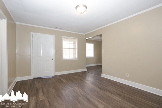 Building Photo - 1120 S Prescott St
