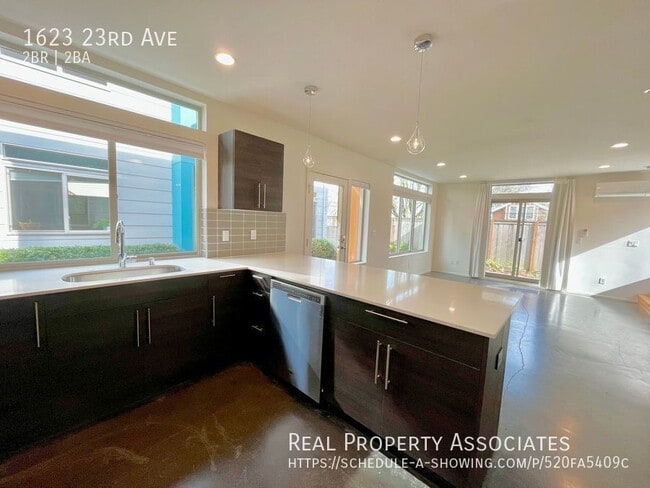 Building Photo - 1623 23rd Ave