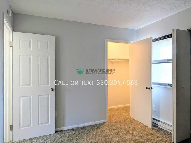 Building Photo - 311 Engadine Ct