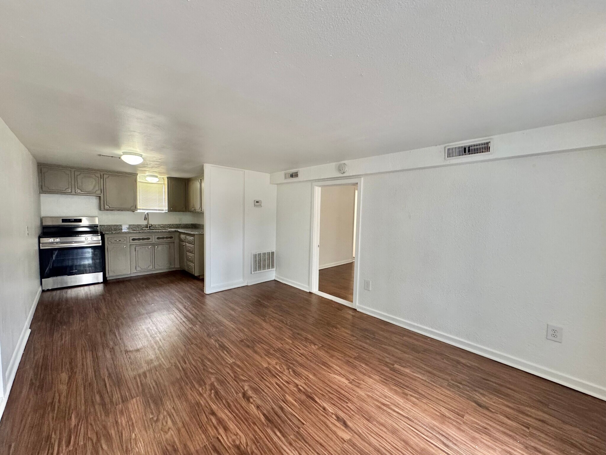 Building Photo - 442 Babb Dr