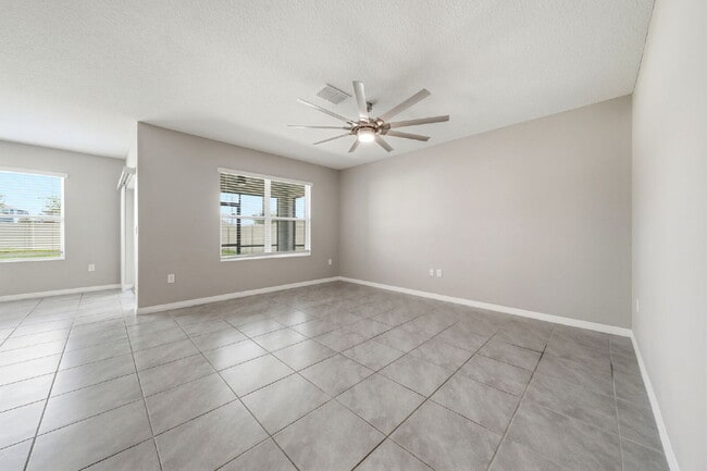 Building Photo - Three Bedroom, 2 Bathroom single family home with 2 Car Garage.