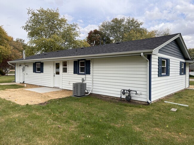 Building Photo - Roland Single Family