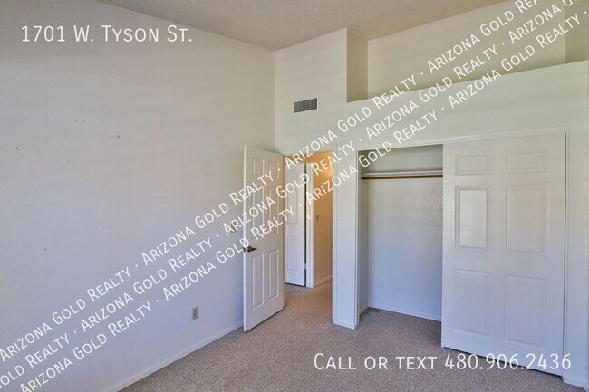 Building Photo - 1701 W Tyson St