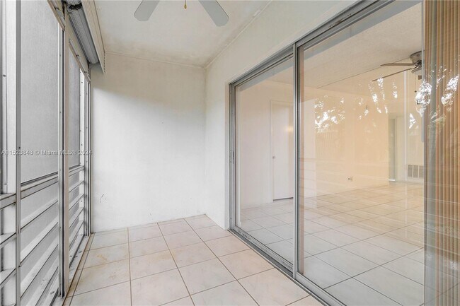 Building Photo - 1638 Embassy Dr