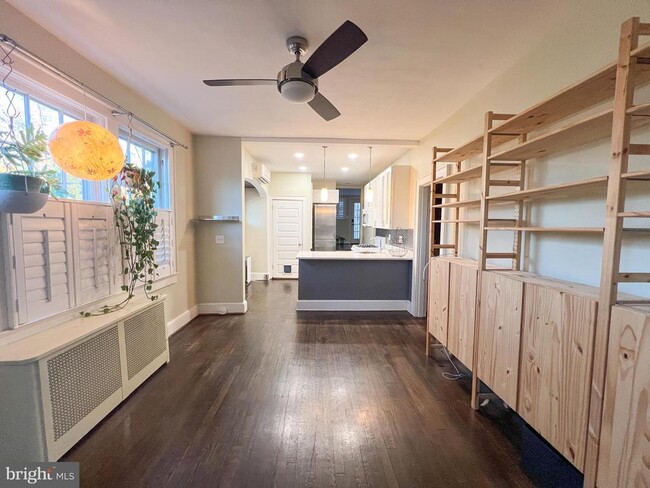 Building Photo - 7133 Sycamore Ave