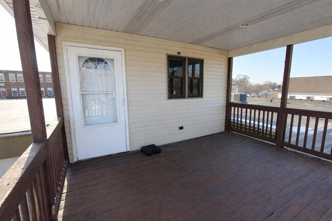 Building Photo - 221 N Broad St