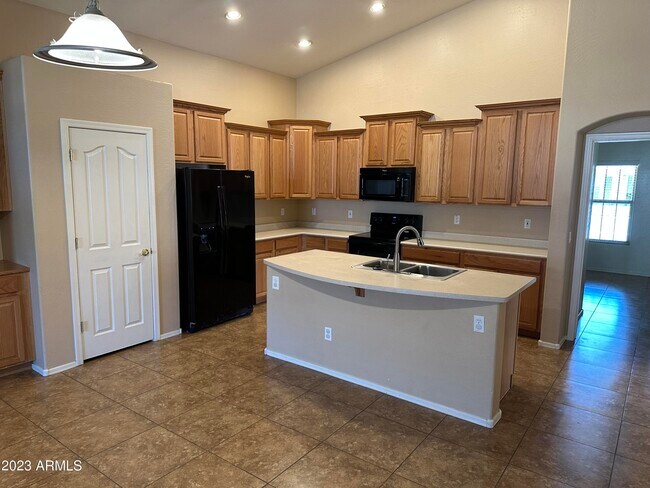 Building Photo - 3440 E Morelos Ct