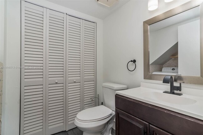 Building Photo - 14209 SW 94th Cir Ln