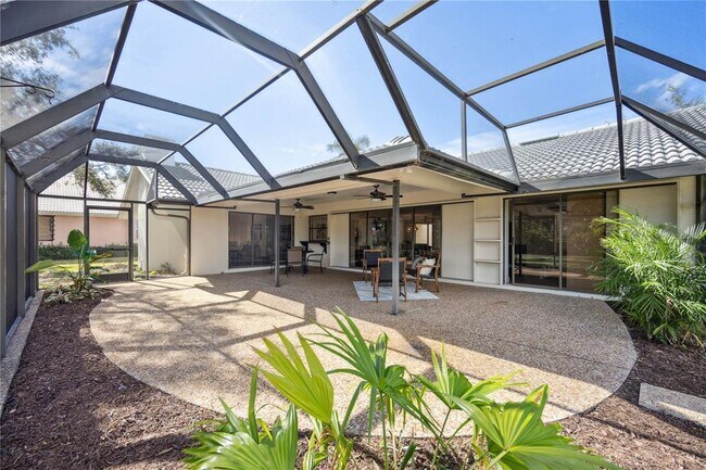Building Photo - 456 Yacht Harbor Dr