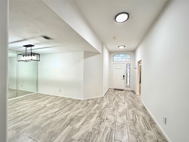 Building Photo - 3226 Candlepine Dr
