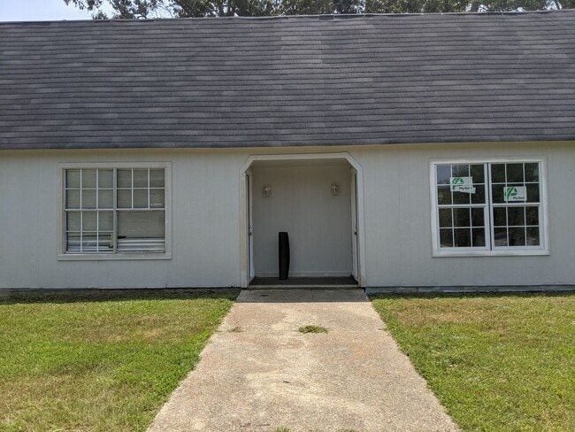 Primary Photo - 214 Church Rd
