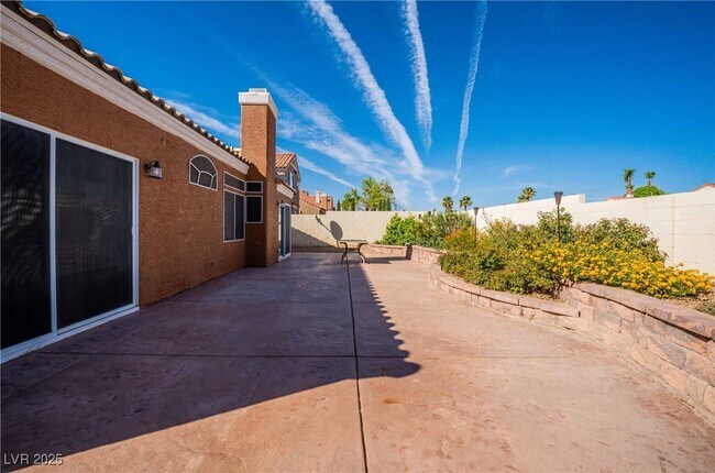 Building Photo - 8117 Creek Water Ln