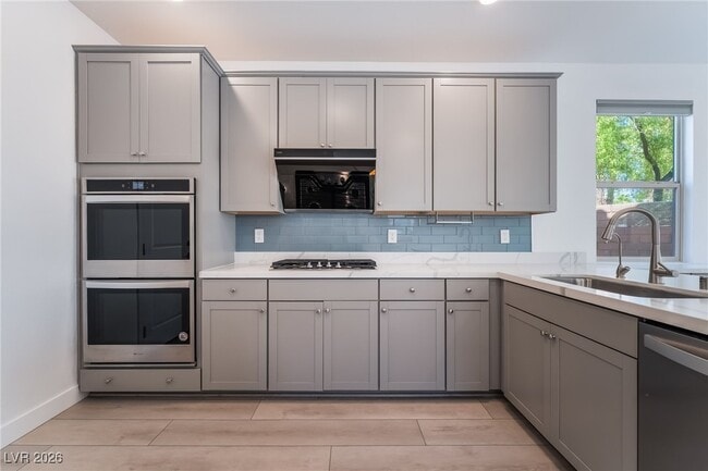 Building Photo - 10784 Glowing Dawn Ave