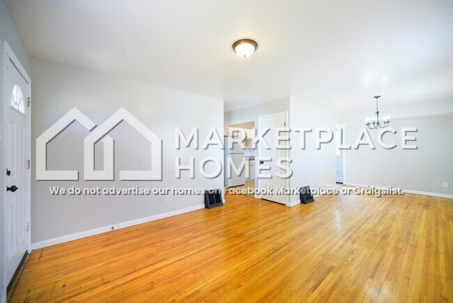 Building Photo - 312 Banff Cir